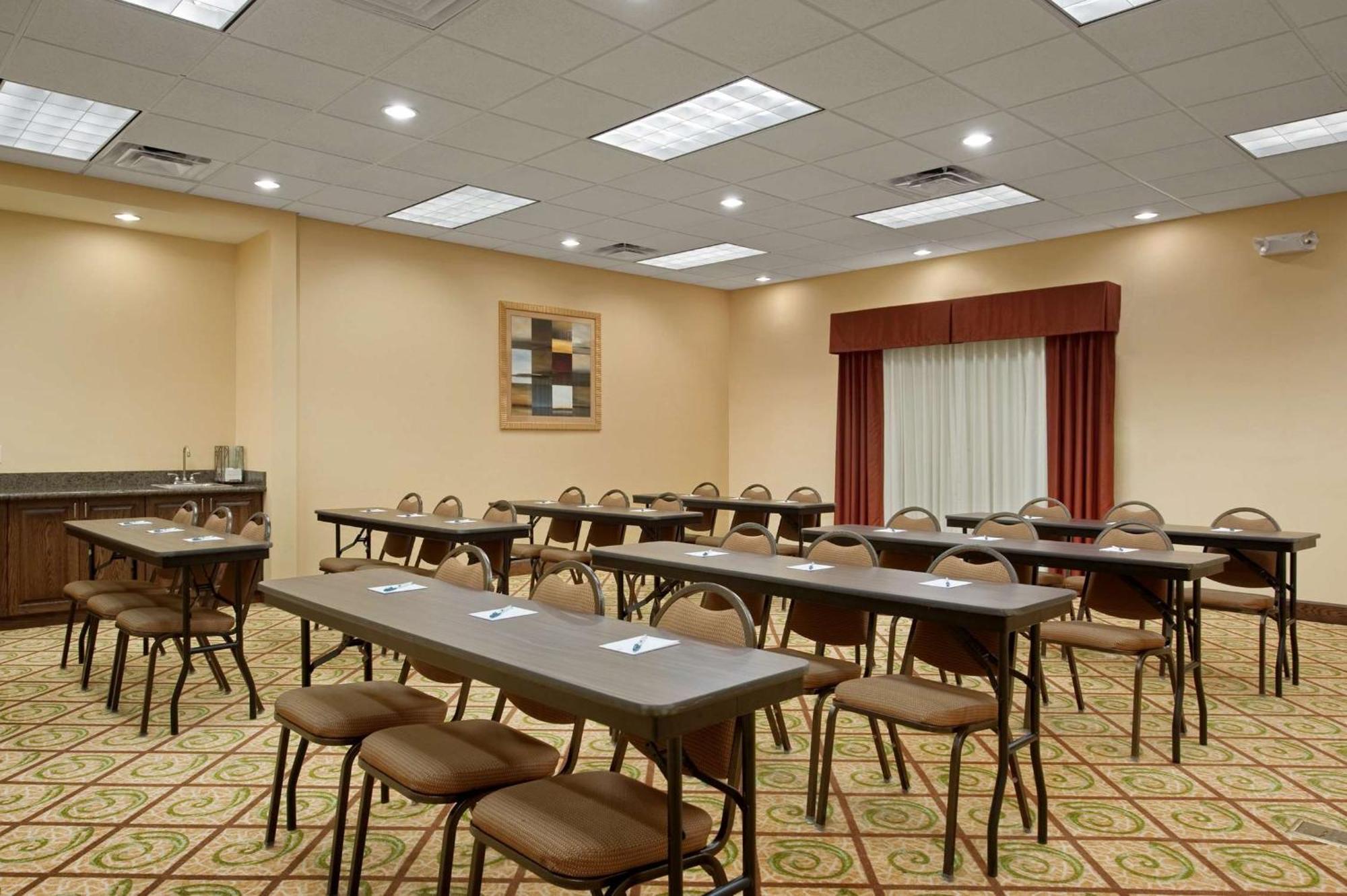 Homewood Suites By Hilton Rochester - Victor Exterior photo
